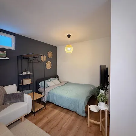 Apartmán Cozy & Stylish Flat In Frankfurt, Easy Access To Messe & Centre