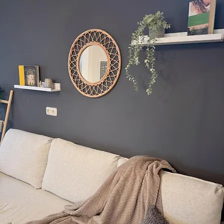 Апартаменты Cozy & Stylish Flat In Frankfurt *