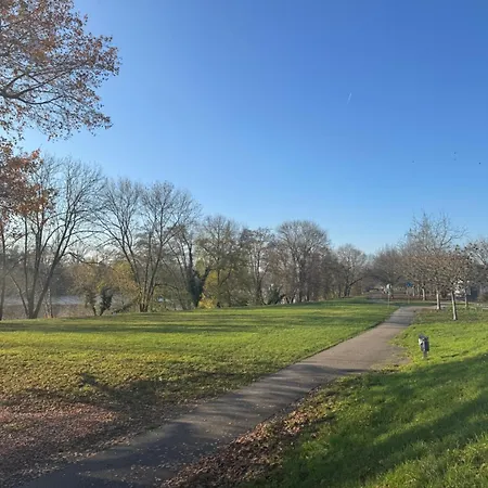 Cozy & Stylish Flat In Frankfurt, Easy Access To Messe & Centre Apartamento *