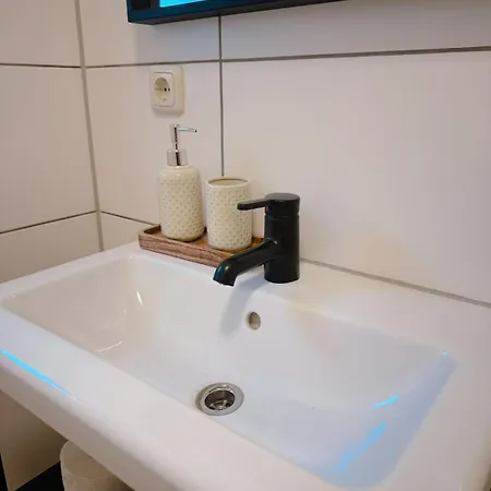 Cozy & Stylish Flat In Frankfurt, Easy Access To Messe & Centre * Frankfurt am Main